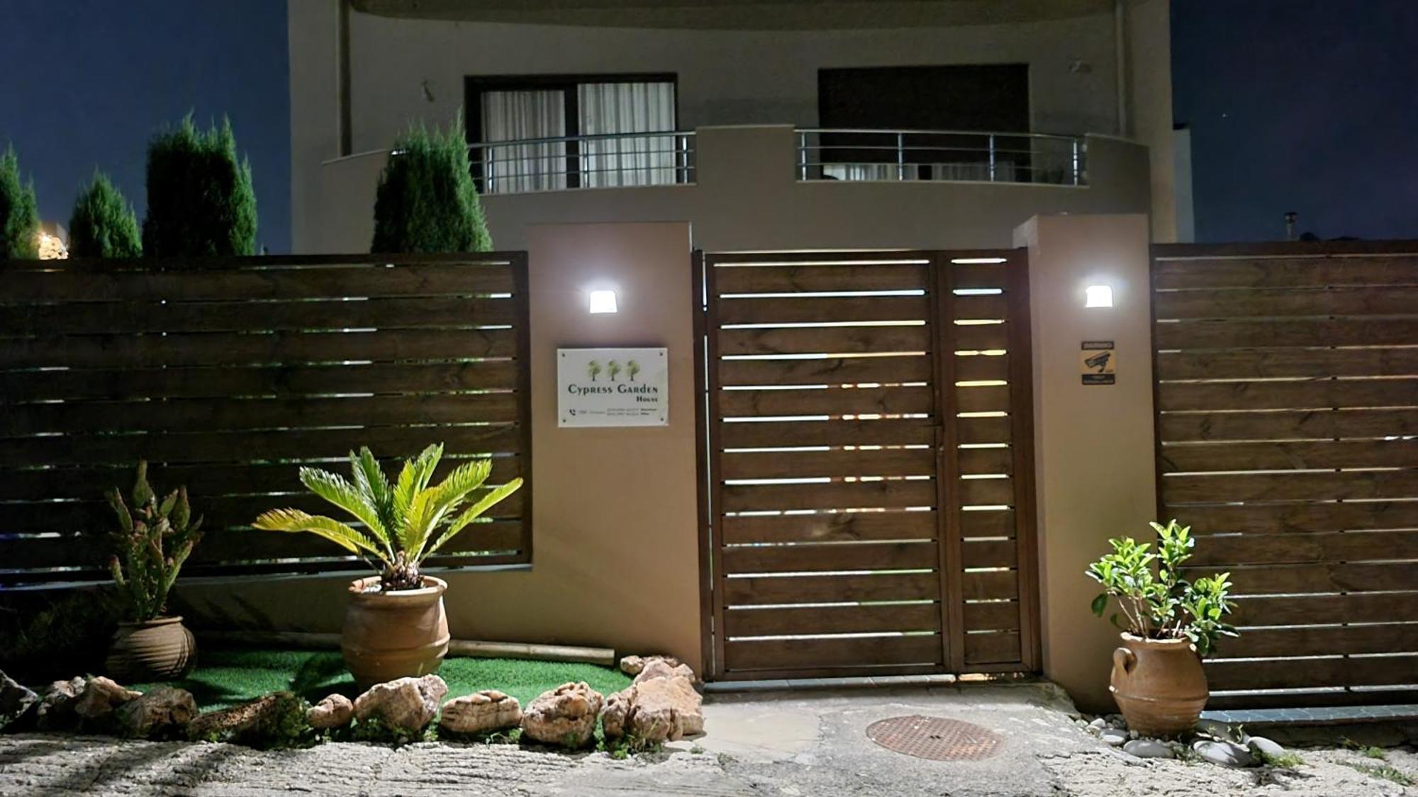 Appartamento Cypress Garden House Gazi Esterno foto
